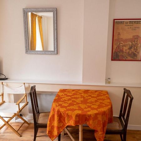 Appartement Place Des Cordeliers Dinan Exterior photo